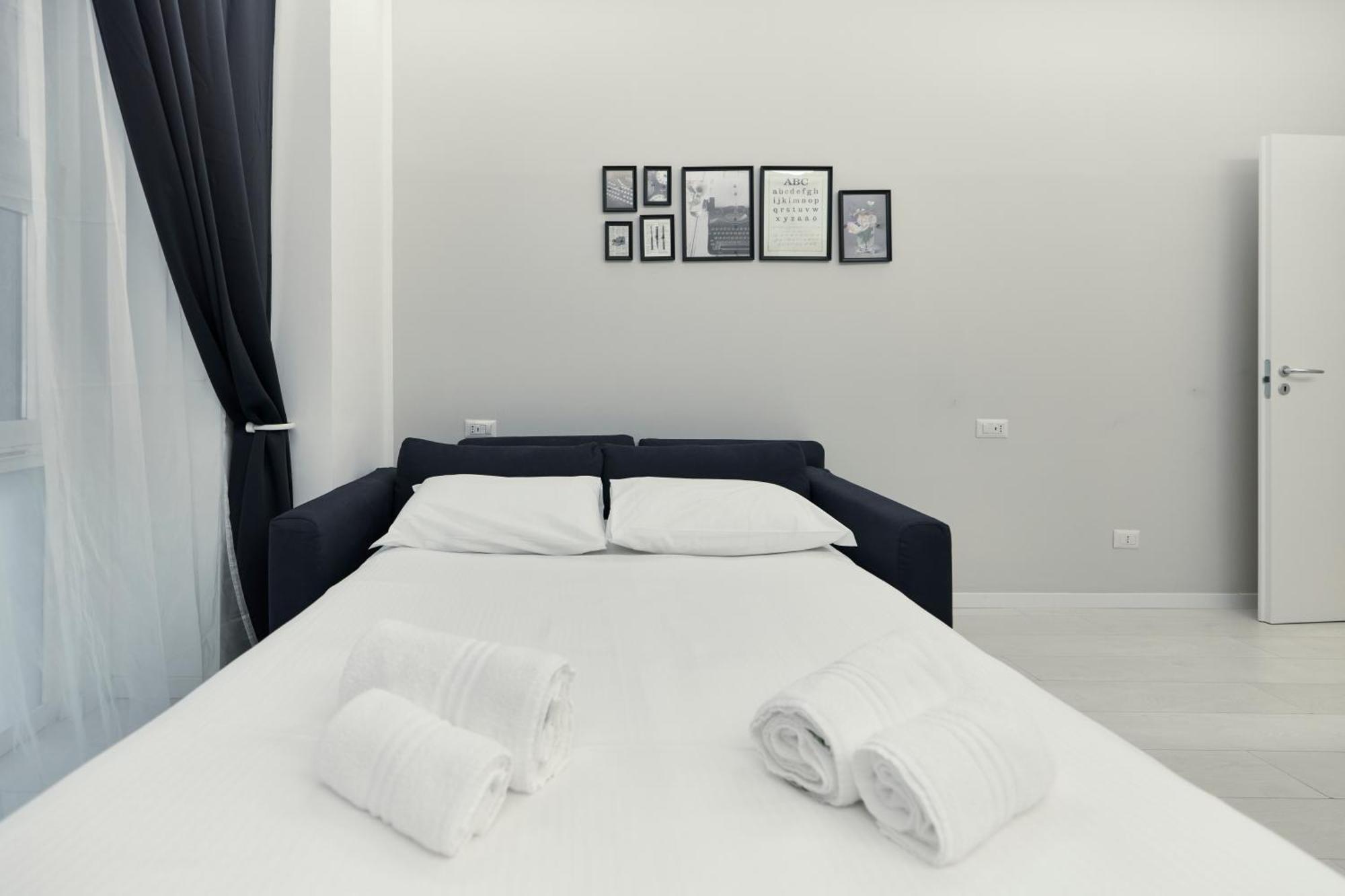 شقة Duomo View - 2 Min From Duomo Amazing Location ميلان المظهر الخارجي الصورة